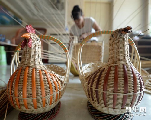 http://thaithavorn.com/uploadfile/2014/0714/20140714024516665.jpg