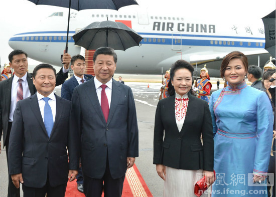 http://thaithavorn.com/uploadfile/2014/0821/20140821043128942.jpg