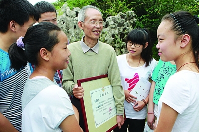 http://thaithavorn.com/uploadfile/2014/0910/20140910090240105.jpg