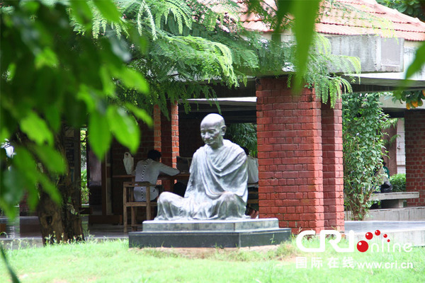 http://thaithavorn.com/uploadfile/2014/0916/20140916103525463.jpg