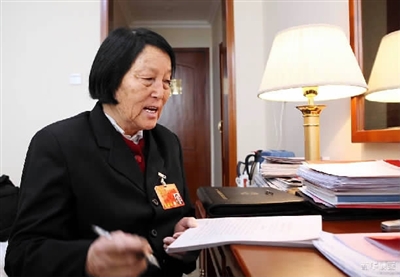 http://thaithavorn.com/uploadfile/2014/0922/20140922102728511.jpg