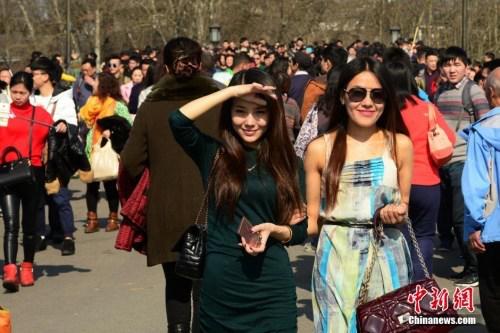 落實職工帶薪休假制度